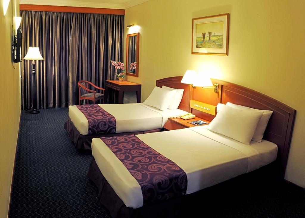 Orkid Hotel Melaka Exterior photo